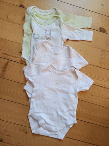 Lot bodies 3 mois