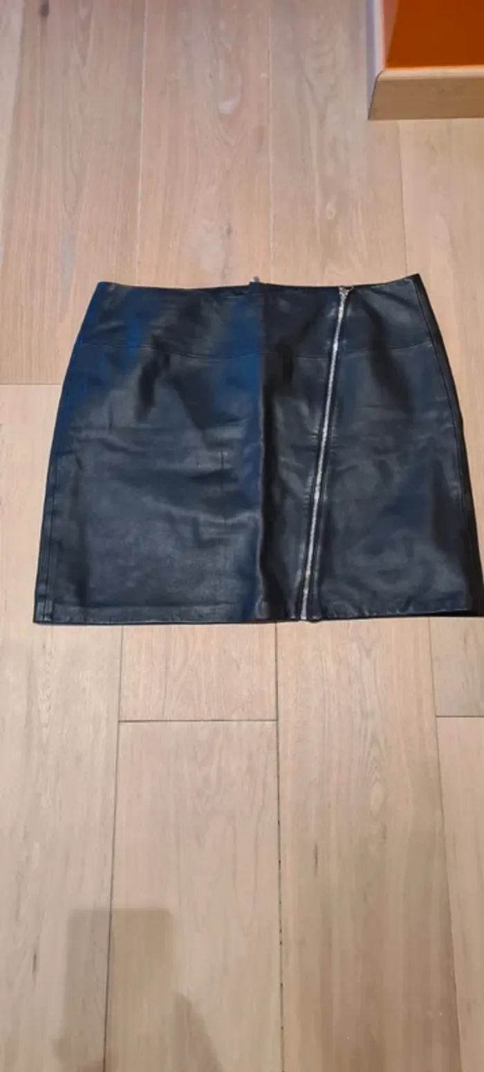 Jupe vrai cuir noir Esprit