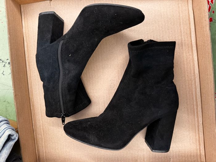 Talons fermer en daims