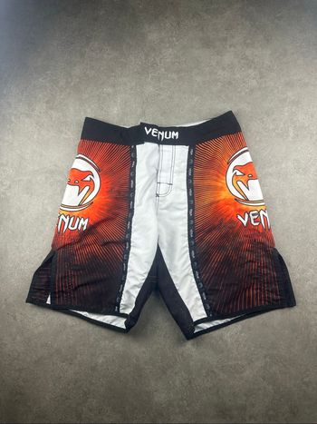 Short de sport de combat mma ufc Venum / Taille L 40 / Très bon état