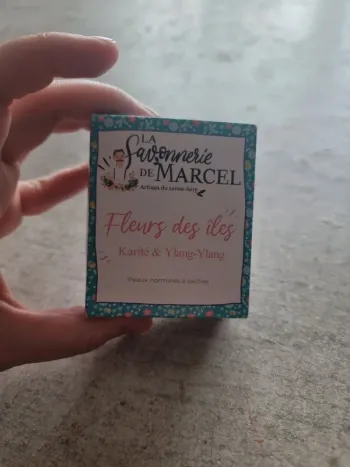 Savon solide la savonnerie de Marcel fleurs des îles