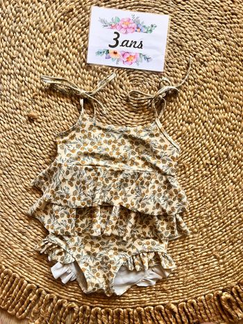 Maillot de bain à volants konges slojd 3 ans