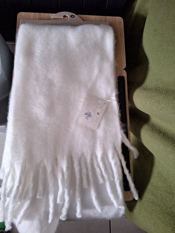 Echarpe blanche
