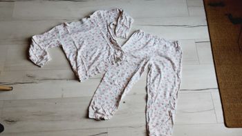 Vêtement fille pyjama motif cœurs 10 ans