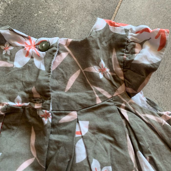 Robe à fleurs - photo numéro 4