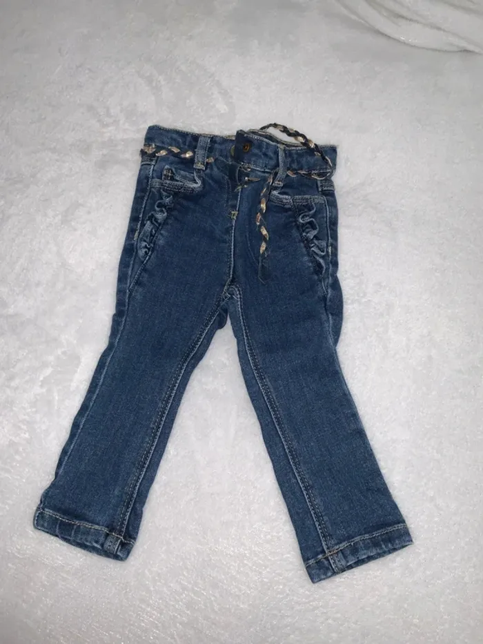 Jean avec ceinture slim