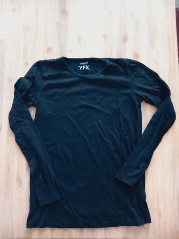 T-shirt noir manches longues Y.F.K – Taille 146/152 (10-12 ans)