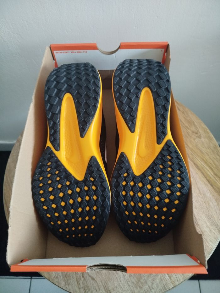 Baskets T 41 - photo numéro 8