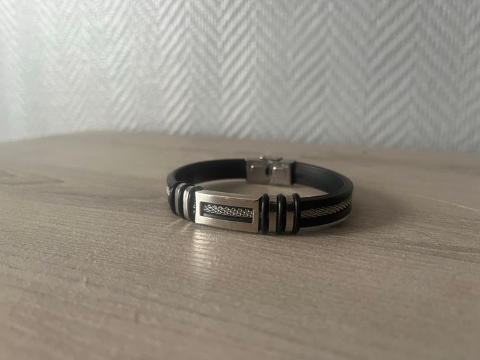 Bracelet en acier inoxydable élégant