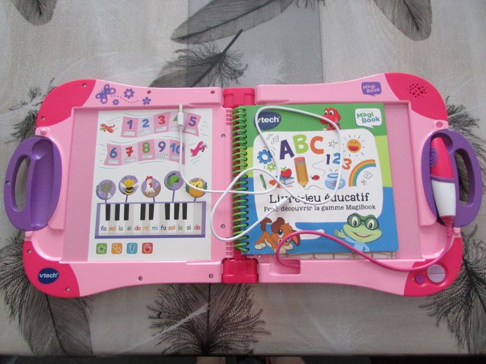 Magibook Vtech rose - photo numéro 3