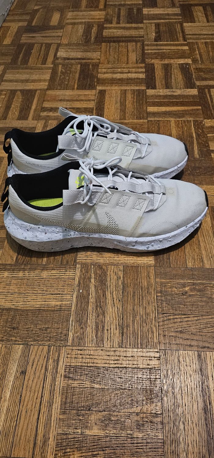 Nike crater impact - photo numéro 2
