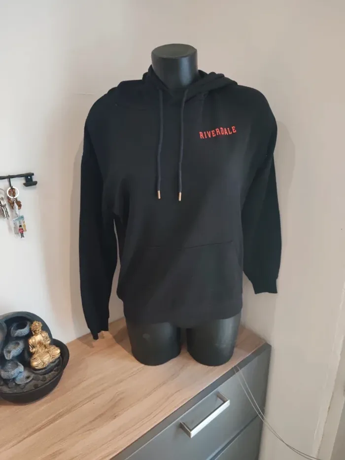Sweat taille xs riverdale