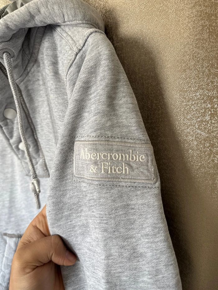 Sweat à capuche Abercrombie & Fitch - photo numéro 2