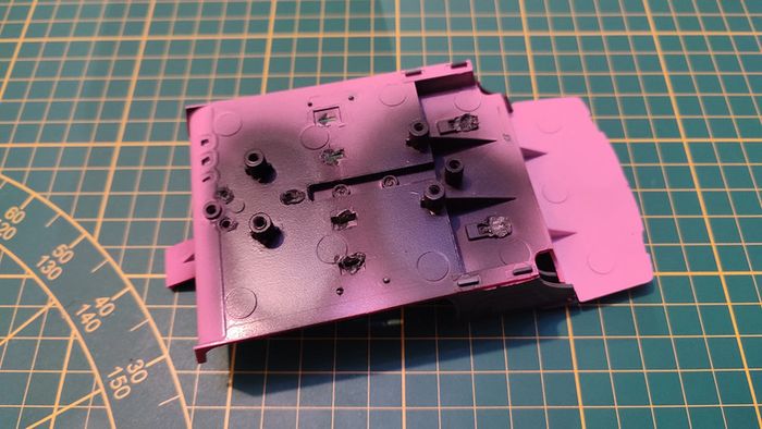 Châssis intérieur pièce détachée miniature Peugeot 205 GTI 1/18 Solido #B41 - photo numéro 2