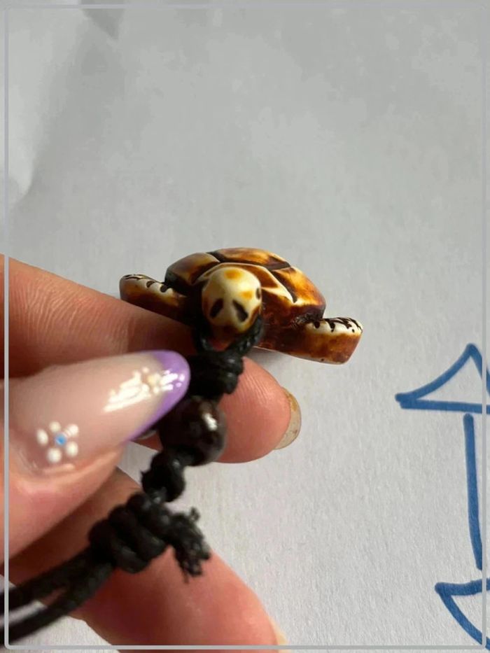 Collier tortue en résine cordon réglable - photo numéro 4