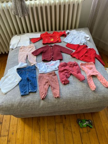 Lot vêtements bébé  du 1 et 3 mois