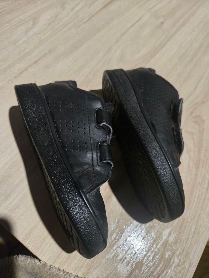 Basket Adidas - photo numéro 3