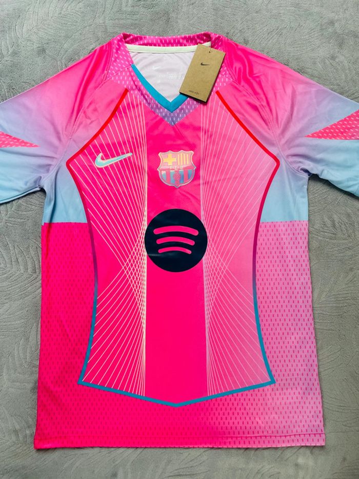 Maillot concept foot Barça rose taille S