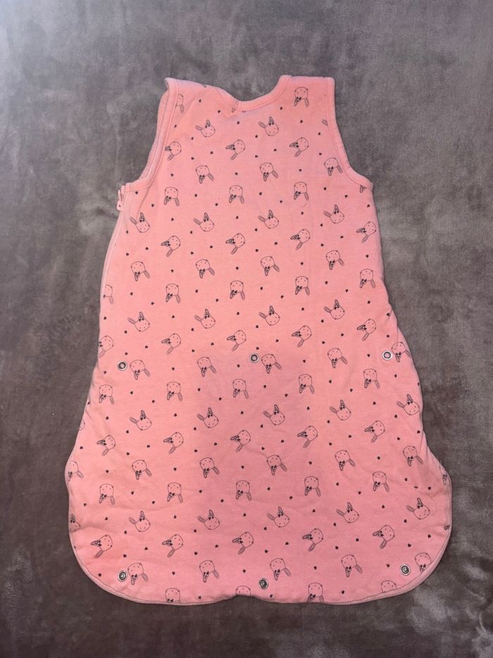 Gigoteuse Kiabi rose 0-6 mois en très bon état. - photo numéro 6