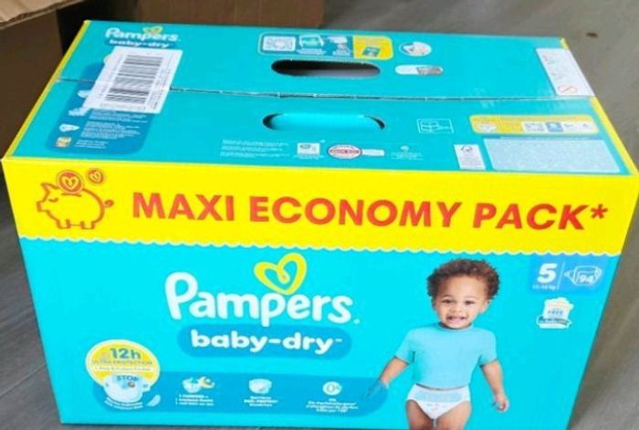 Paquet de couches maxi economy taille 4 ou 5 à 25€ - photo numéro 2
