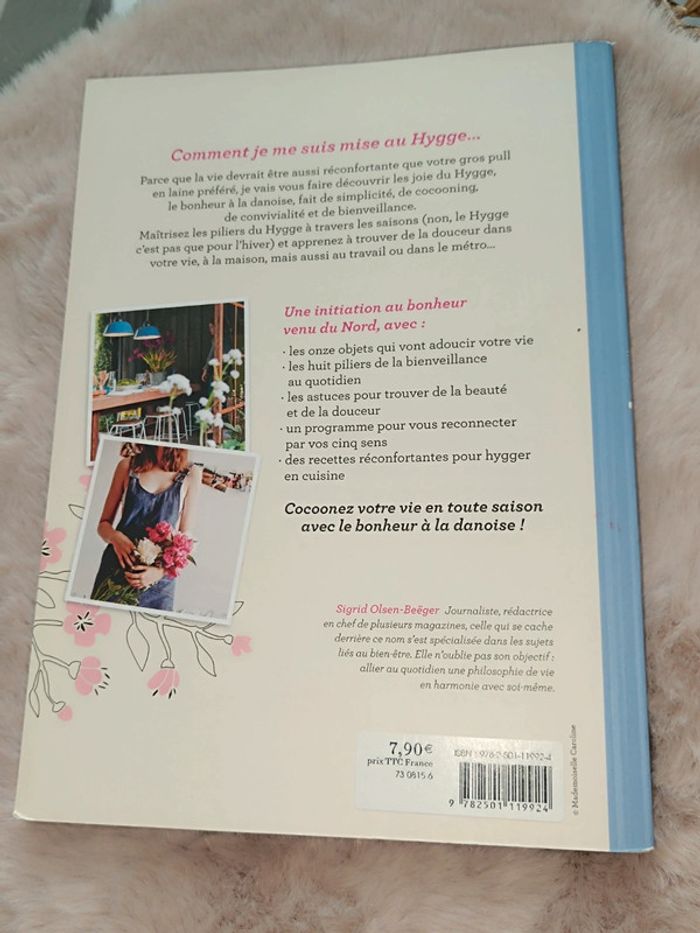 Livre Comment je me suis mise au Hygge🍀Marabout - photo numéro 3