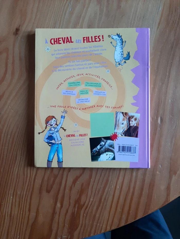 Livre à cheval les filles! apprentissage équitation chevaux - photo numéro 7