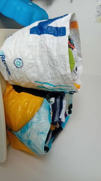 Lot vêtements garçon 6 mois – tee-shirts, pyjamas, pantalons, pulls, jogging, bonnet