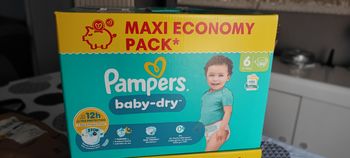 Couches Pampers 6