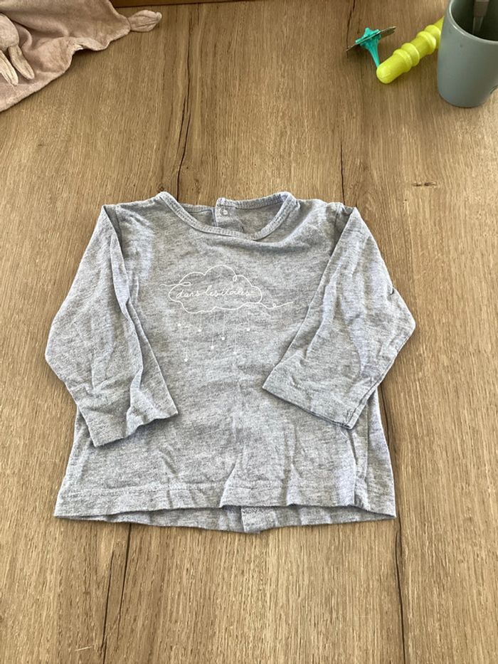 Tee shirt