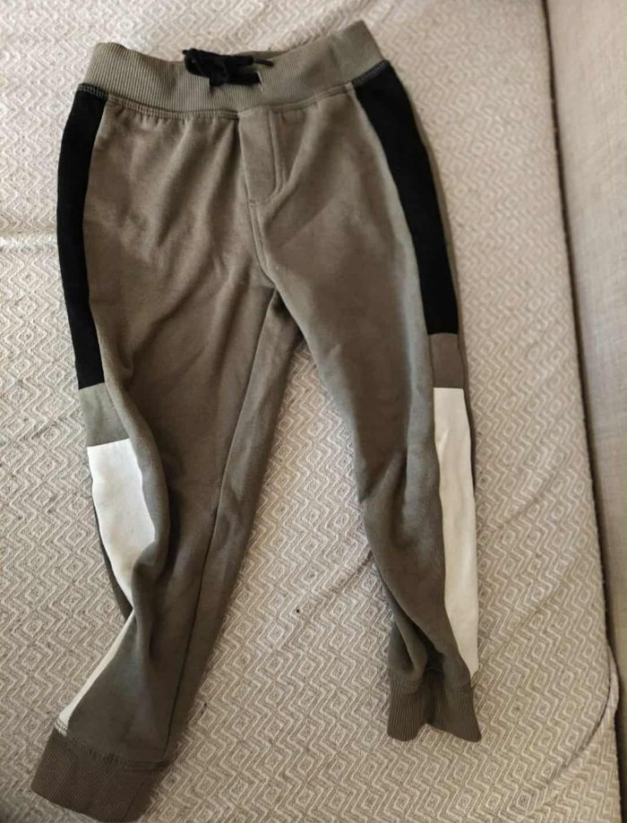 Lot pantalons jogging - photo numéro 2