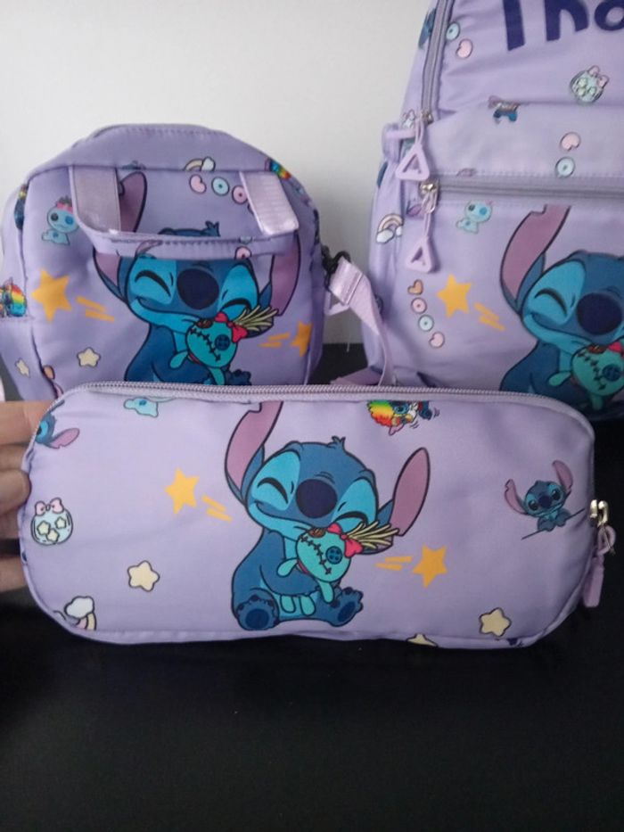 Ensemble 4 pièces scolaire Stitch neufs - photo numéro 3