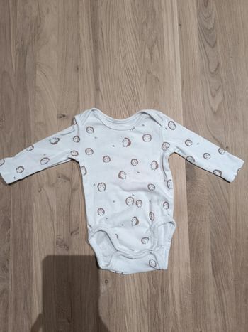 Bodie manches longues 🦔 H&M 1-2 mois 56 cm