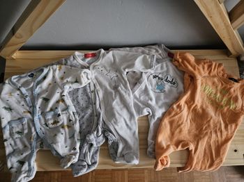 Lots pyjamas 0-1 mois