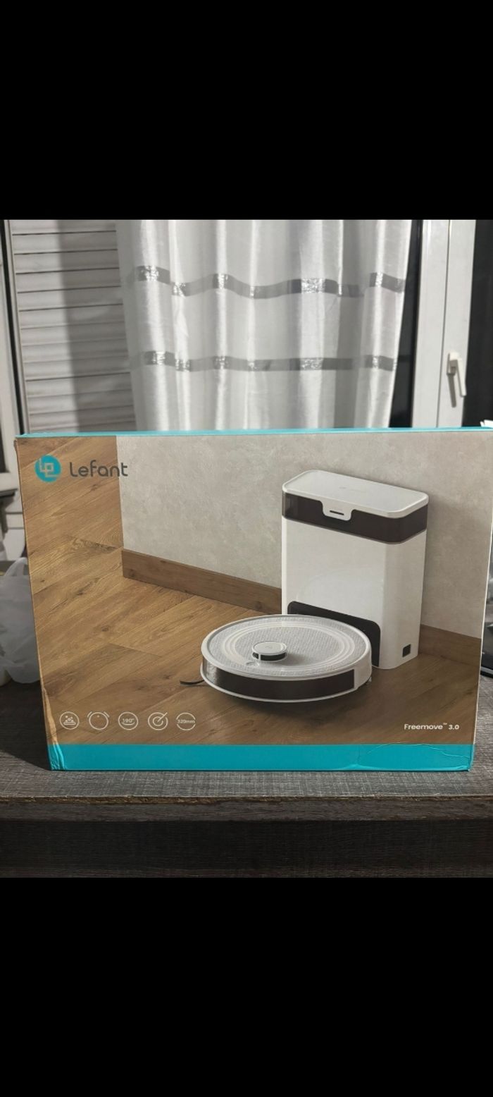 Aspirateur robot " Lefant" neuf M2 pro