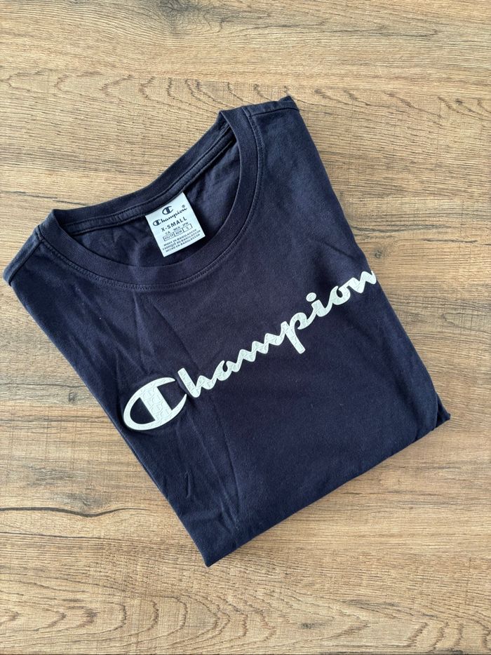 T-shirt basique Champion - Taille XS - Parfait état - photo numéro 3