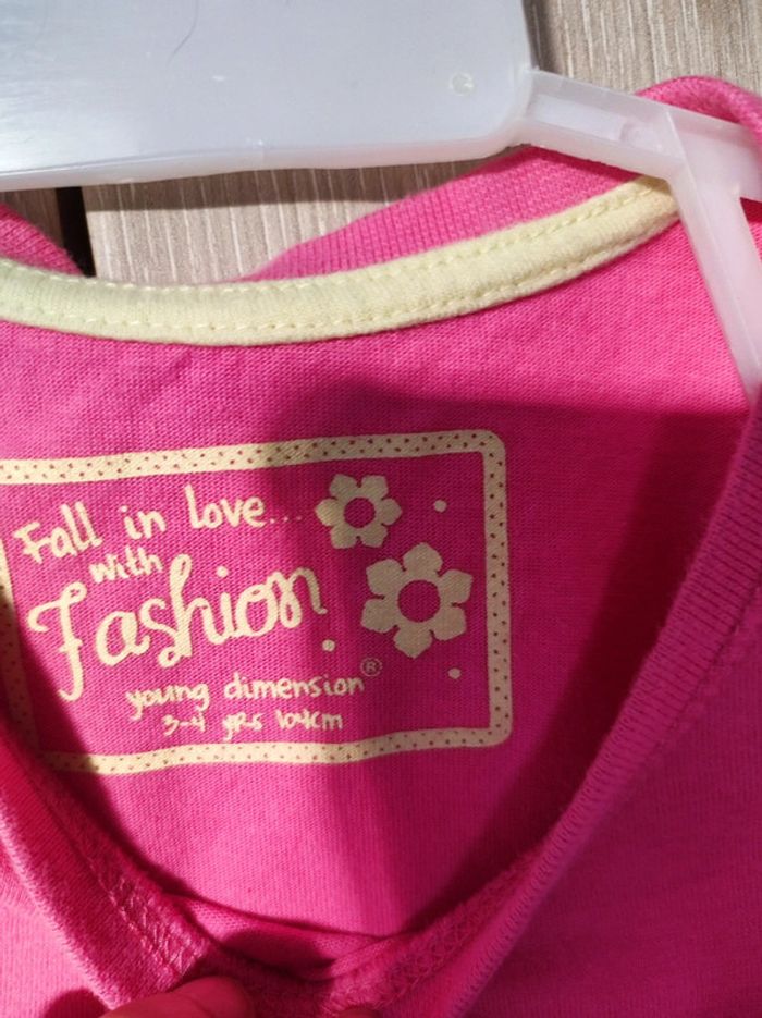 T shirt rose uni young dimension 3 - 4 ans - photo numéro 2