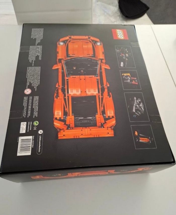 Lego Technic 42056 Neuf jamais déballer - photo numéro 3