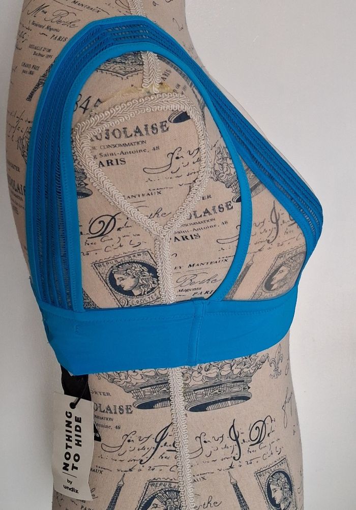 Soutien-gorge sans baleines bleu turquoise - photo numéro 4