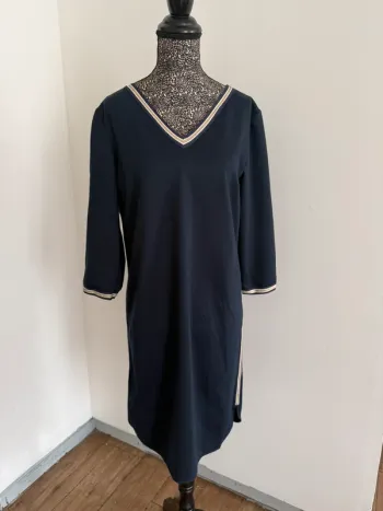Robe casual chic bleu marine – C’est Beau la Vie – Taille 1 (M)