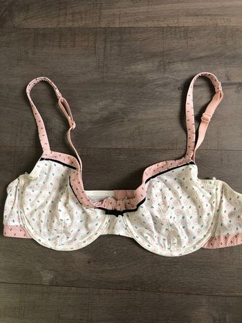 Soutien gorge Etam taille 90C crème et rose