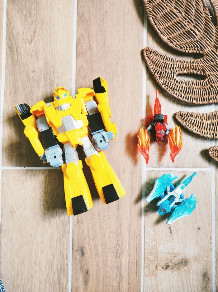 🚛 Robot Transformers rescue bots Bumblebee chevalier gardien marque Hasbro
