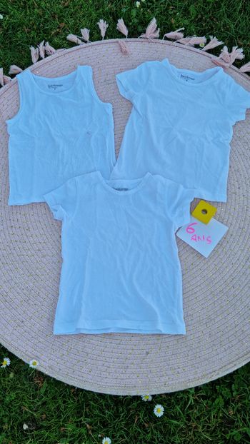Lot 2 t shirt maillot de corps, 6 ans