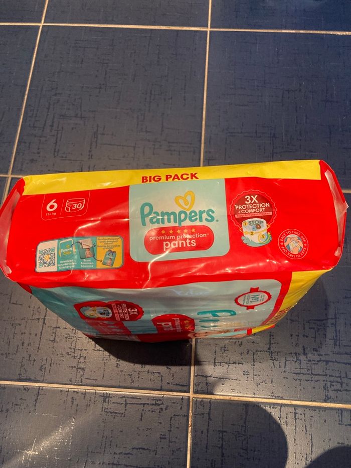 Pampers pants T6
