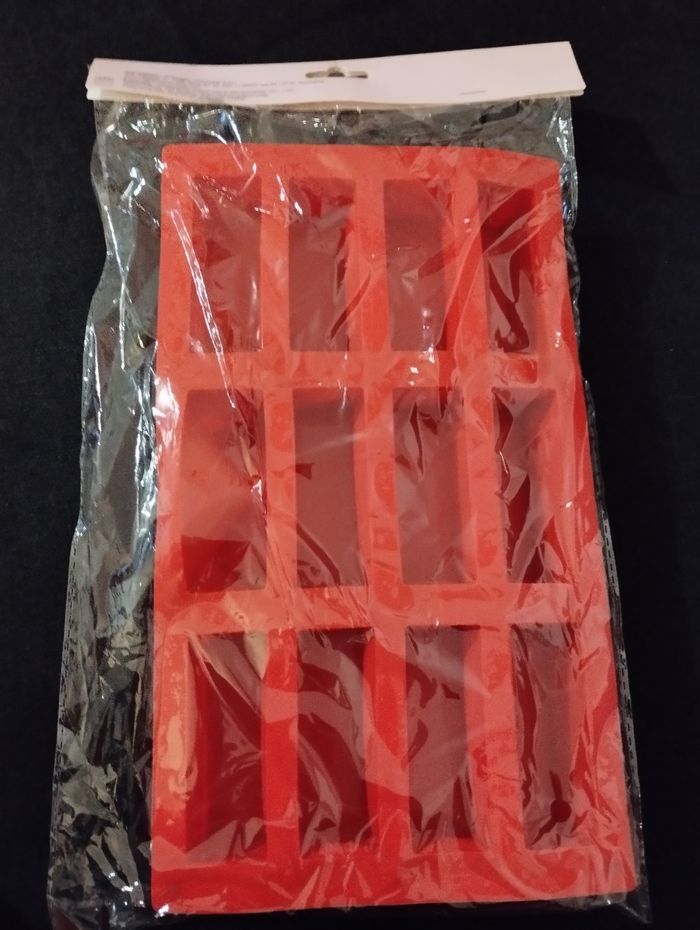 Lot Moules silicones neufs - photo numéro 2