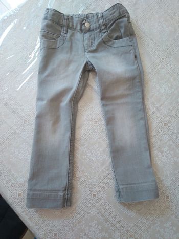 Pantalon en jean gris 3 ans