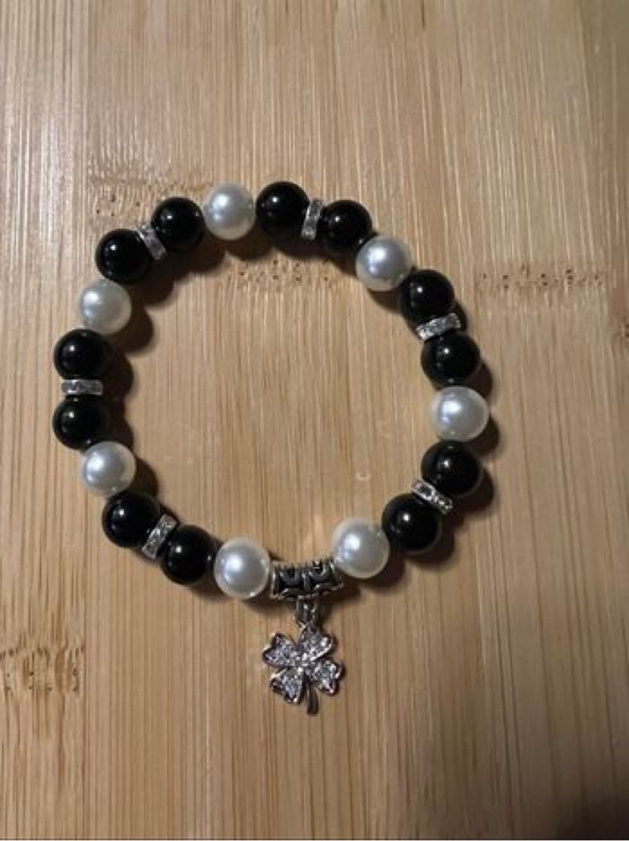 Bracelets à personnaliser avec charms et prénom - photo numéro 3