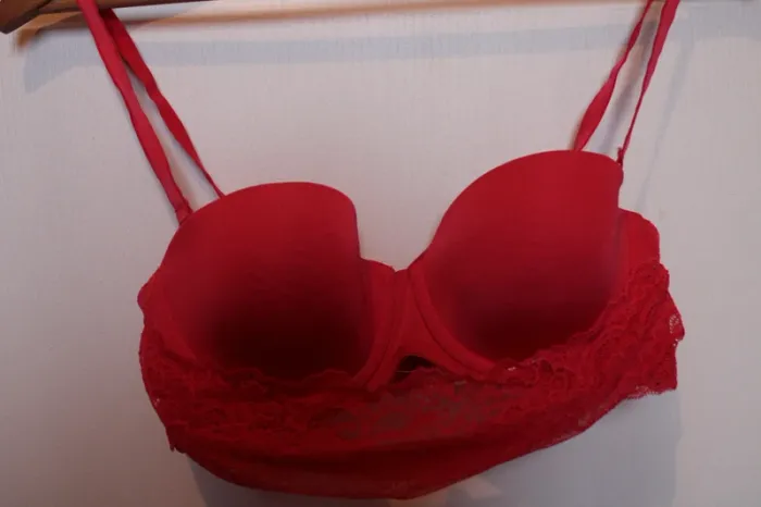 soutien gorge rose - photo numéro 2