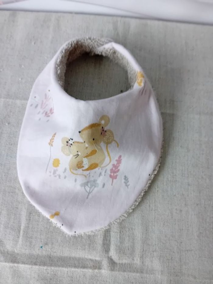 Bavoir bandana