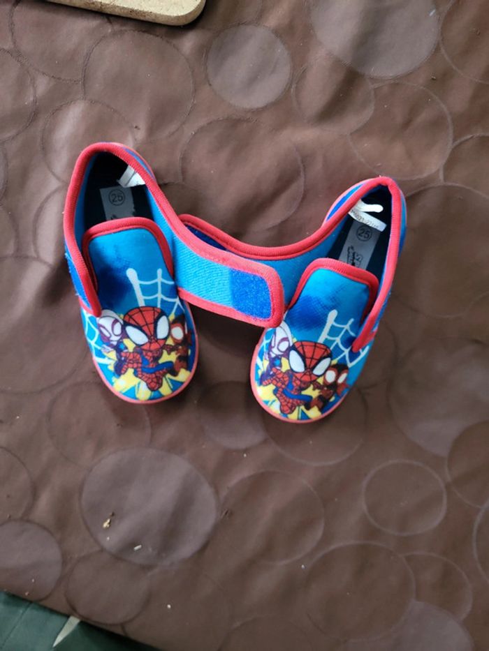 Chaussons spiderman taille 25 - photo numéro 8