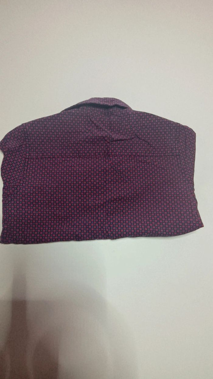 Jolie chemise pour garçon taille 4 ans en bordeaux - photo numéro 3